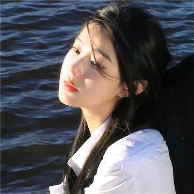 阳光下的冰器