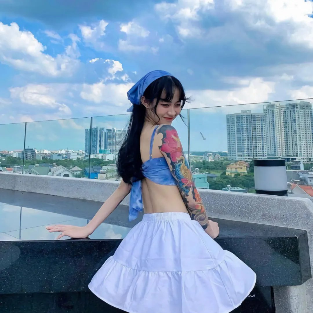 美人无泪